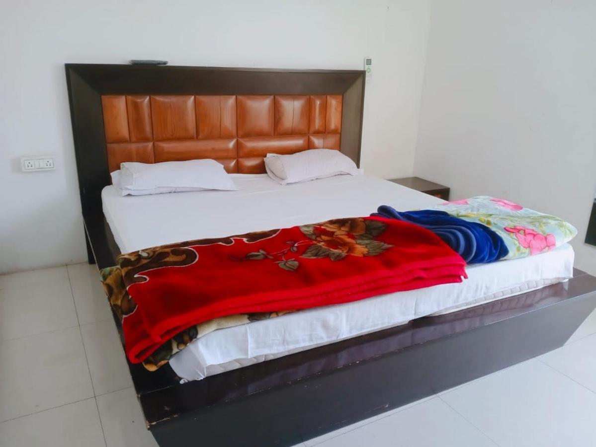 Homestay Ac Dormitory New Delhi Eksteriør billede