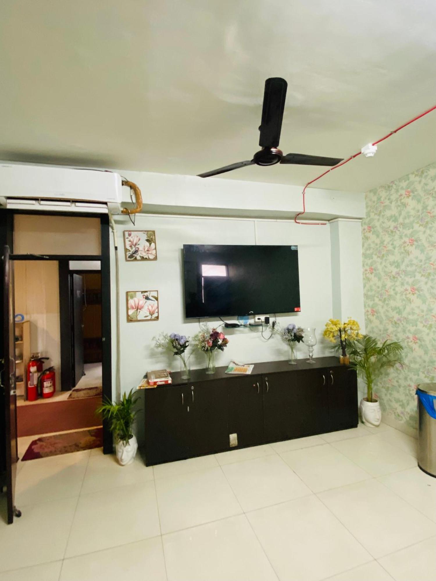 Homestay Ac Dormitory New Delhi Eksteriør billede