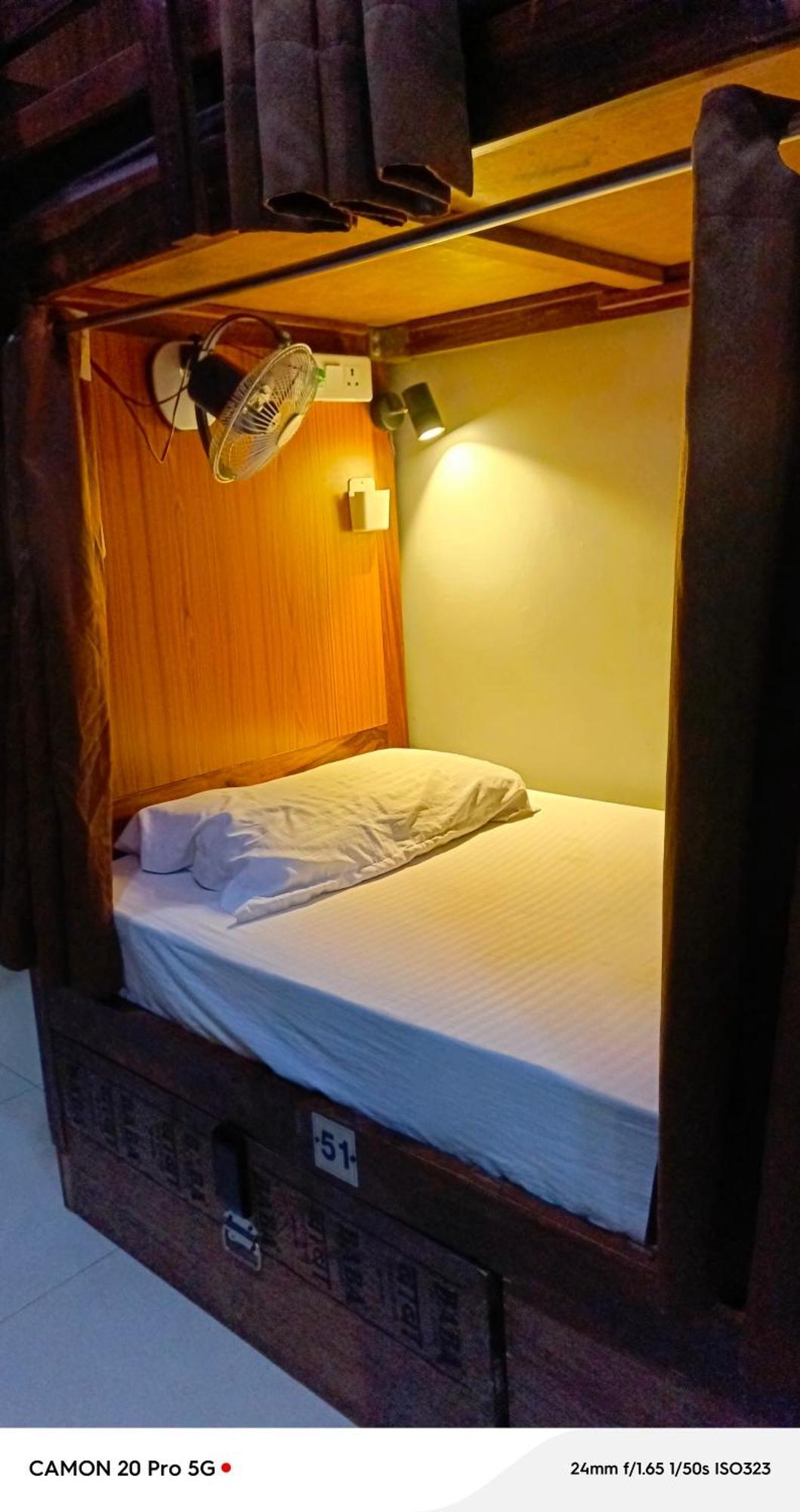 Homestay Ac Dormitory New Delhi Eksteriør billede