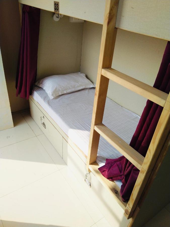 Homestay Ac Dormitory New Delhi Eksteriør billede